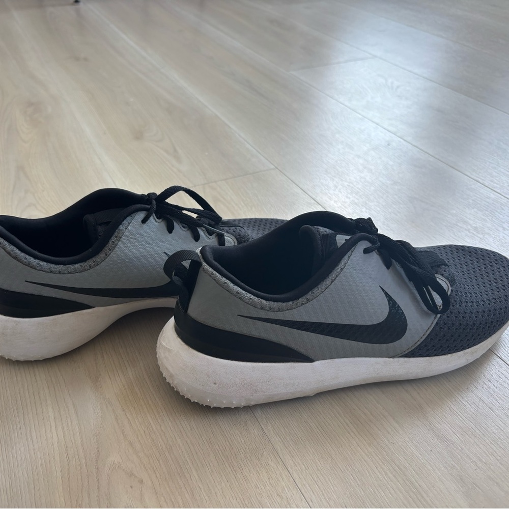 Nike Roshe Mens Golf Shoes- Size 9